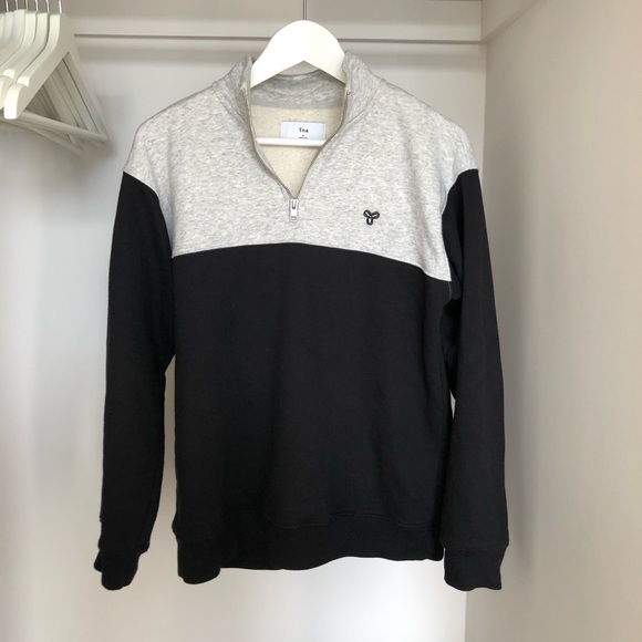 Aritzia Quarter Zip - Small